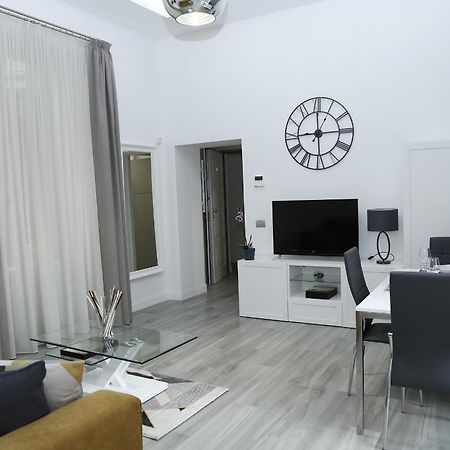 Duomo Platinum Apartments Nápoles Habitación foto